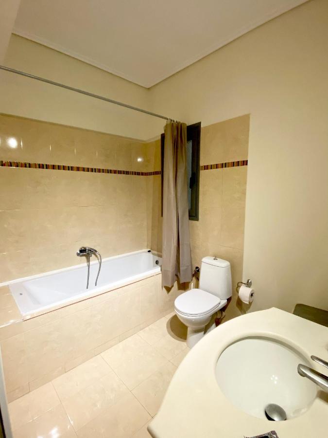 Cleo Apartment Spata  Luaran gambar